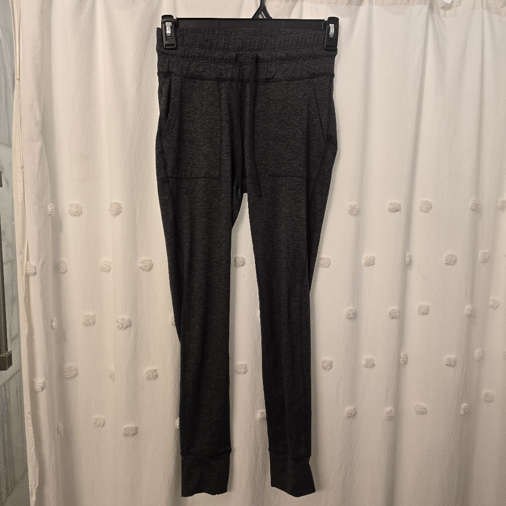 Yogalicious Gray Jogger Pants Size Medium